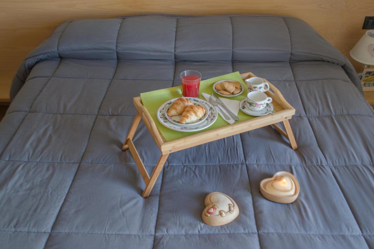 Meuble Rosalpina Hotel Isolaccia Luaran gambar
