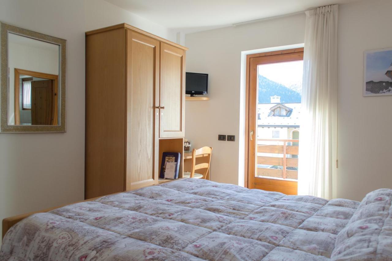 Meuble Rosalpina Hotel Isolaccia Luaran gambar