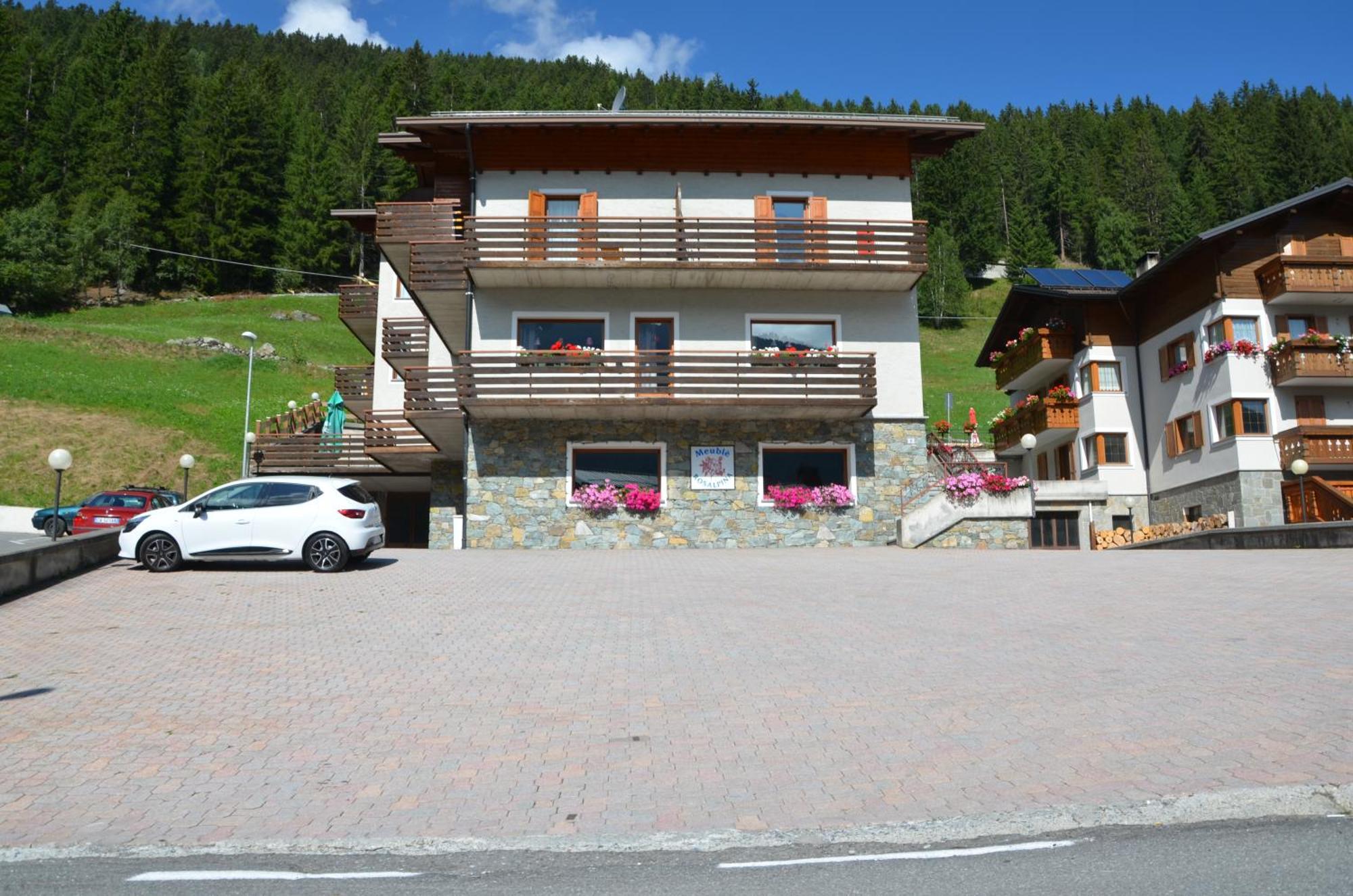 Meuble Rosalpina Hotel Isolaccia Luaran gambar